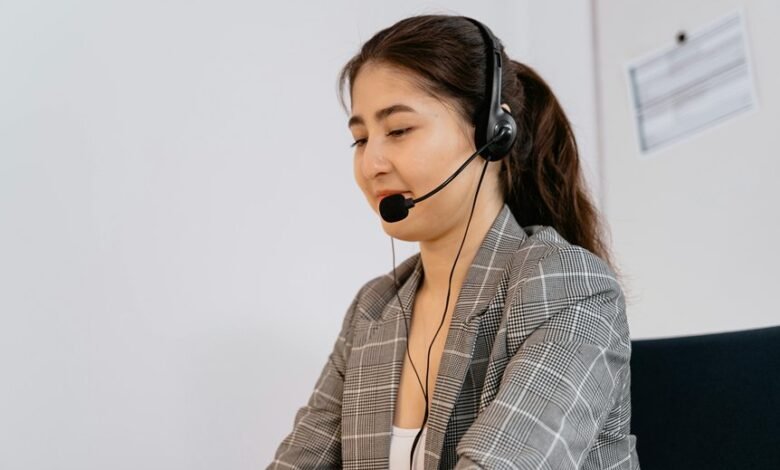 business hotline tech support